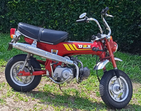Honda Dax ST70