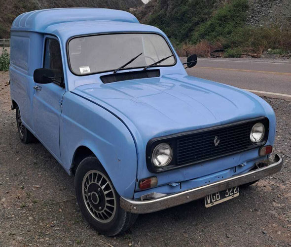 Renault 4F