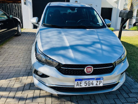 Fiat Cronos 1.8 AT Precision