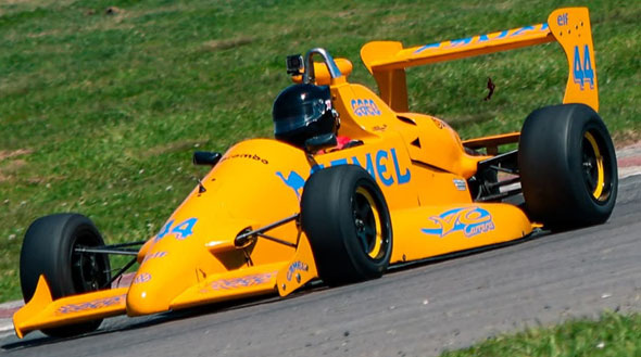 Reynard 883