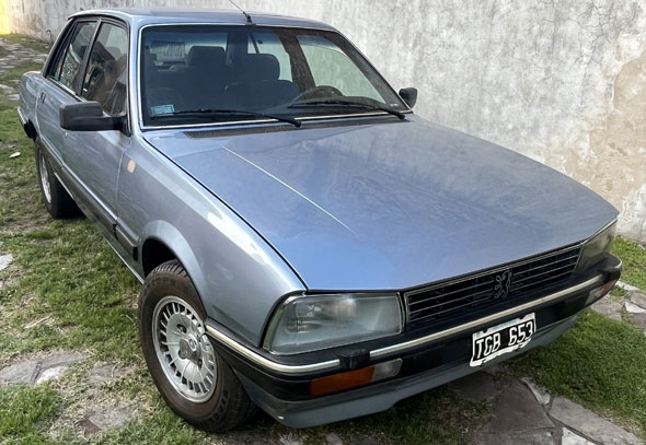Peugeot 505 Sedán - Foto 2