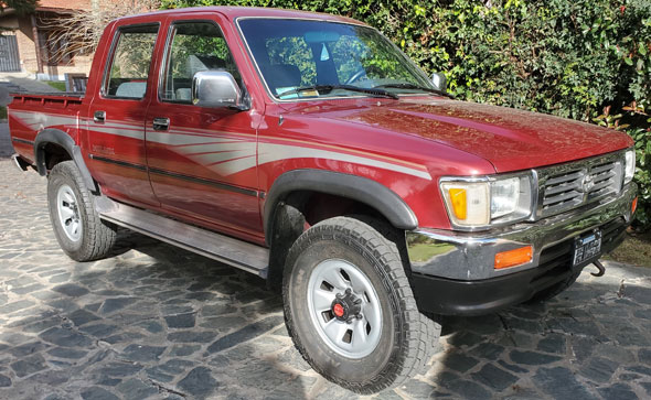 Toyota Hilux SR5 4x4 DC 2.8 Diesel