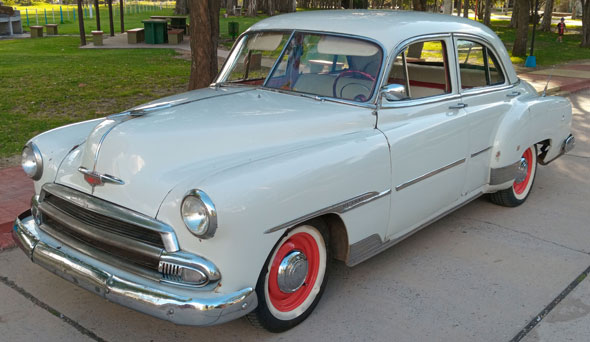 Chevrolet 1951 Styleline Deluxe