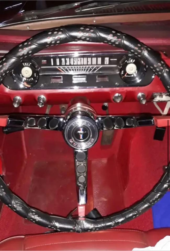 Ford Mustang - Foto 4