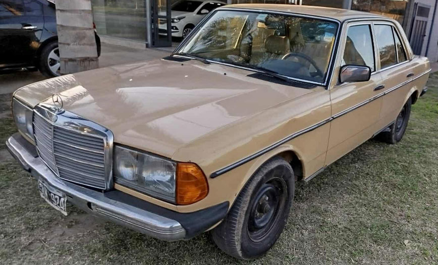 Mercedes Benz 230 E