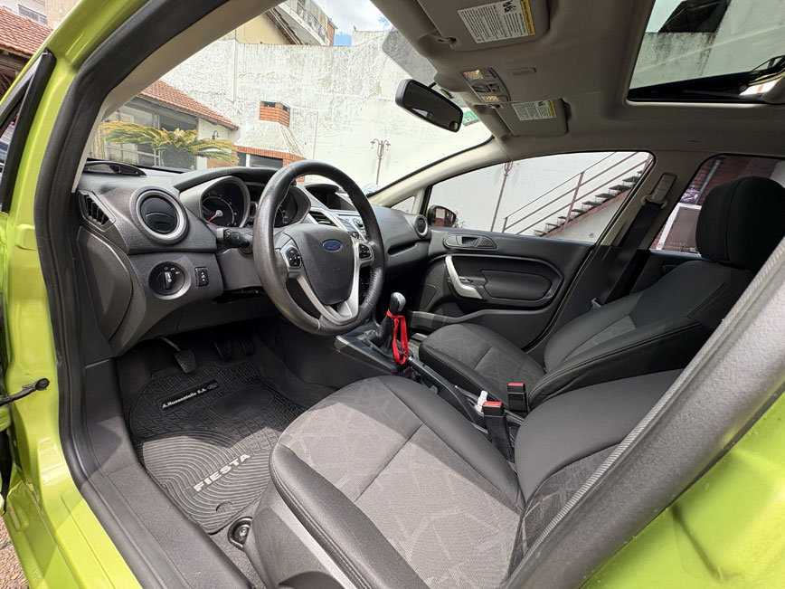 Ford Kinetic - Foto 2