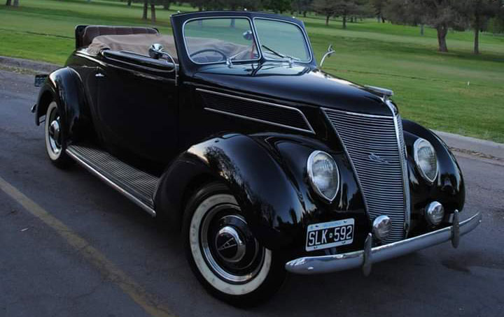 Ford 1937 Coupé Convertible