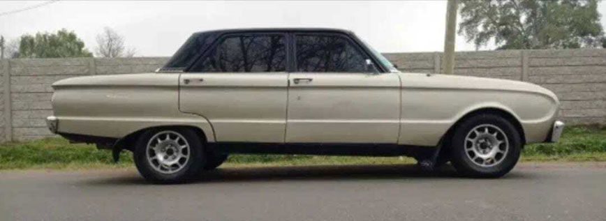 Ford Futura - Foto 4