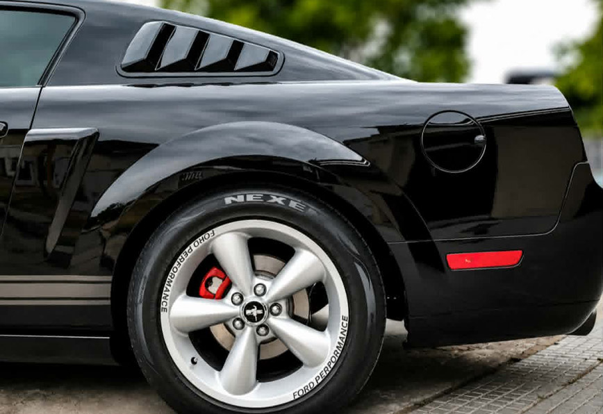 Ford Mustang - Foto 4