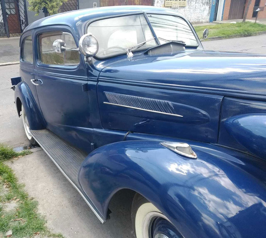 Chevrolet Sedán 2 Puertas