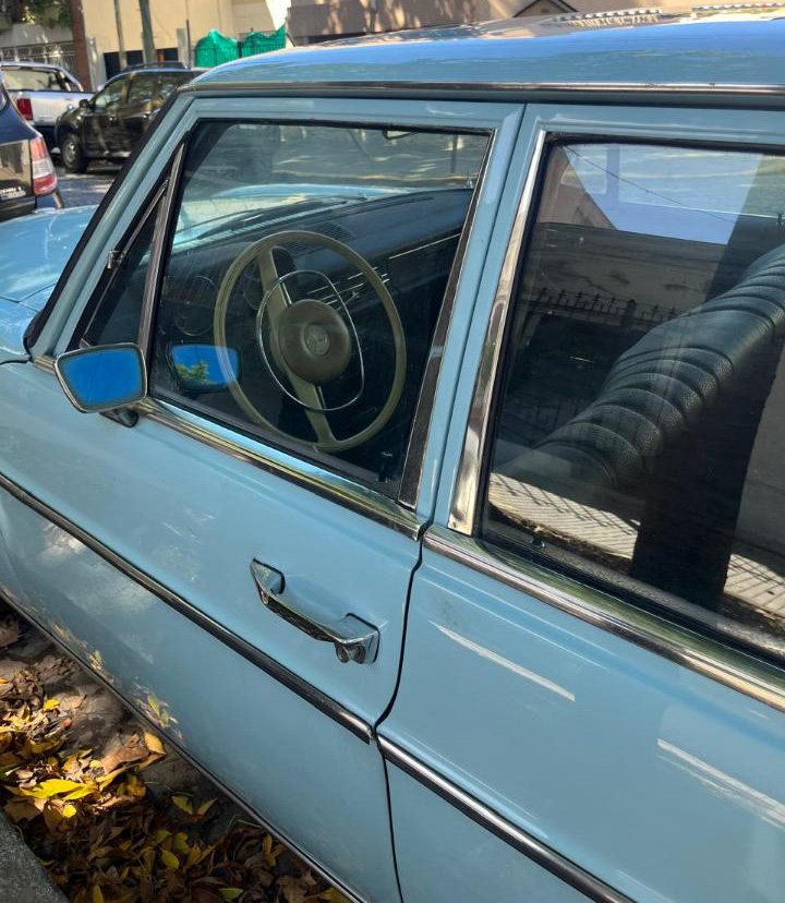 Mercedes Benz 230 1971 - Foto 3