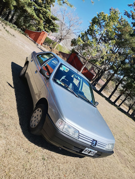 Peugeot 405 - Foto 4