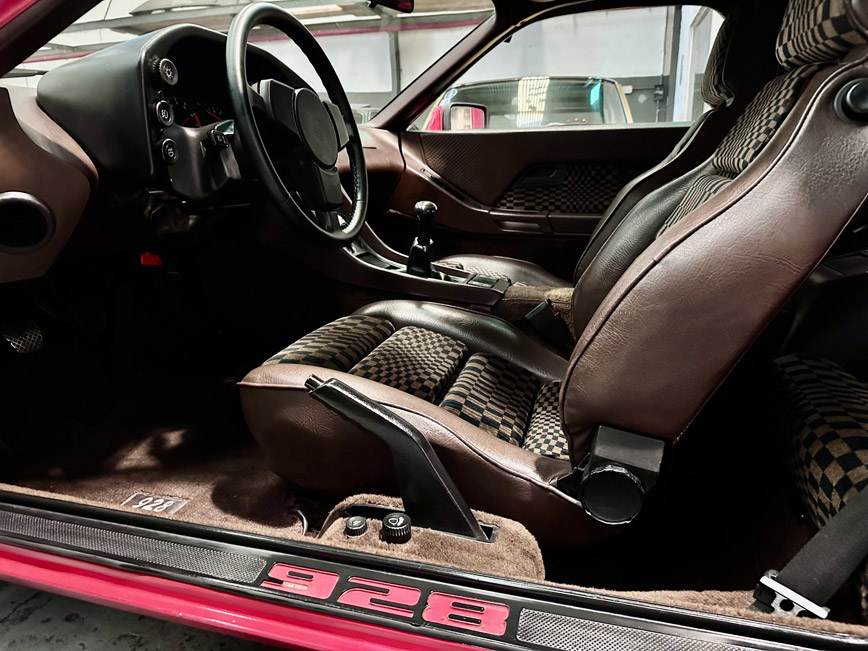 Porsche 928 1977 - Foto 4