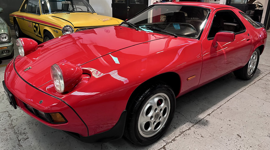 Porsche 928 1977