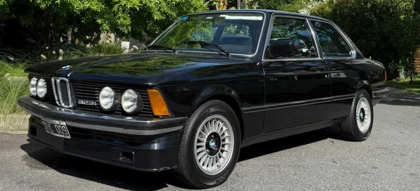 BMW 323I