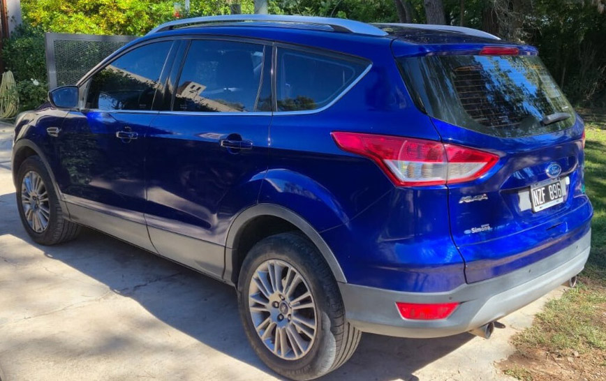 Ford Kuga SEL 2014
