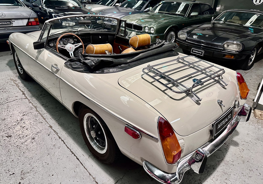 MG B Roadster 1974 - Foto 2
