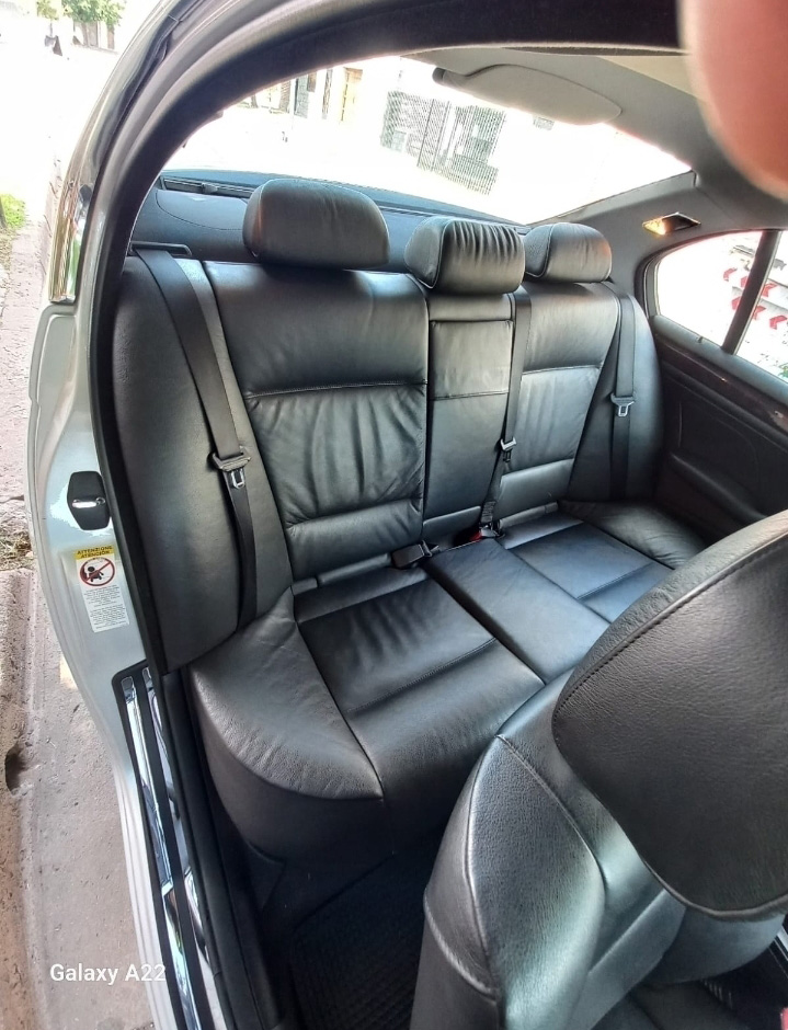 BMW 330i - Foto 4