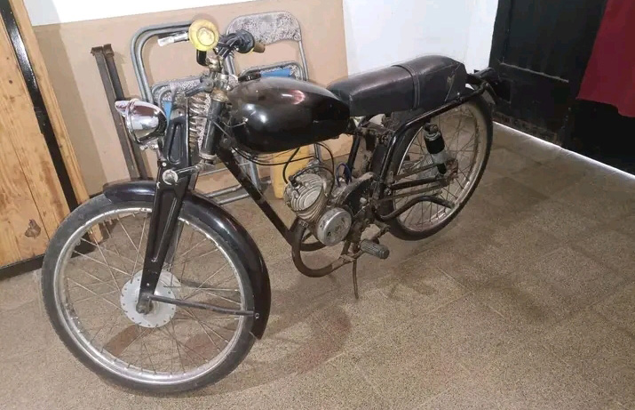 Moto Puma 98