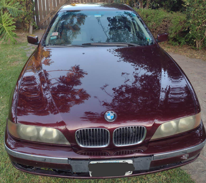 BMW 523i
