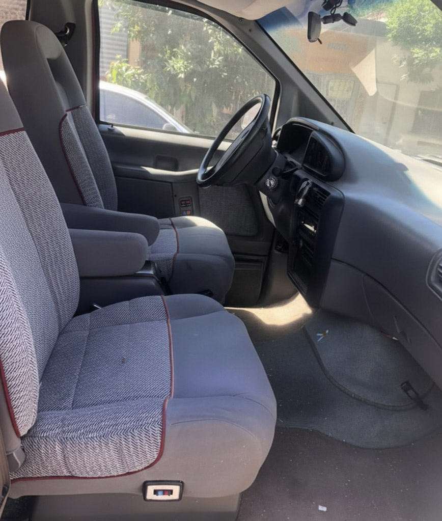 Ford Aerostar - Foto 4