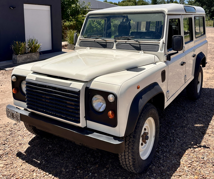 Land Rover Defender 2.5 110 P-Up Larga