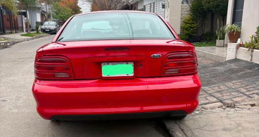 Ford Mustang - Foto 3