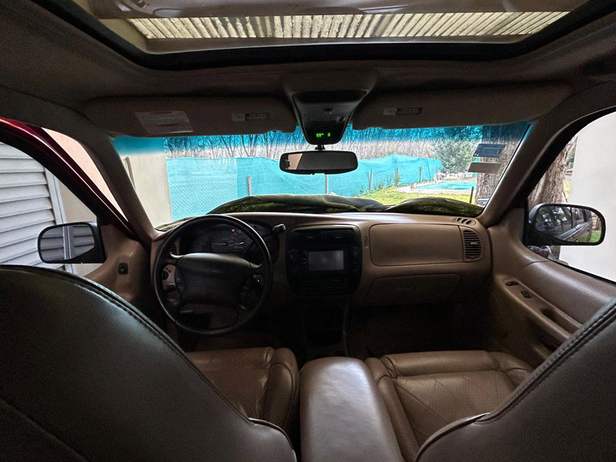 Ford Explorer XLT Limited 4x4 - Foto 3