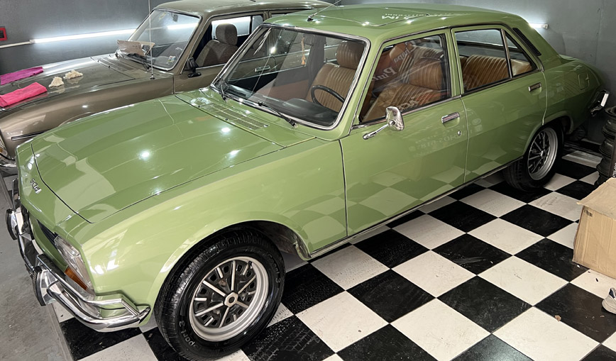 Peugeot 504 SES