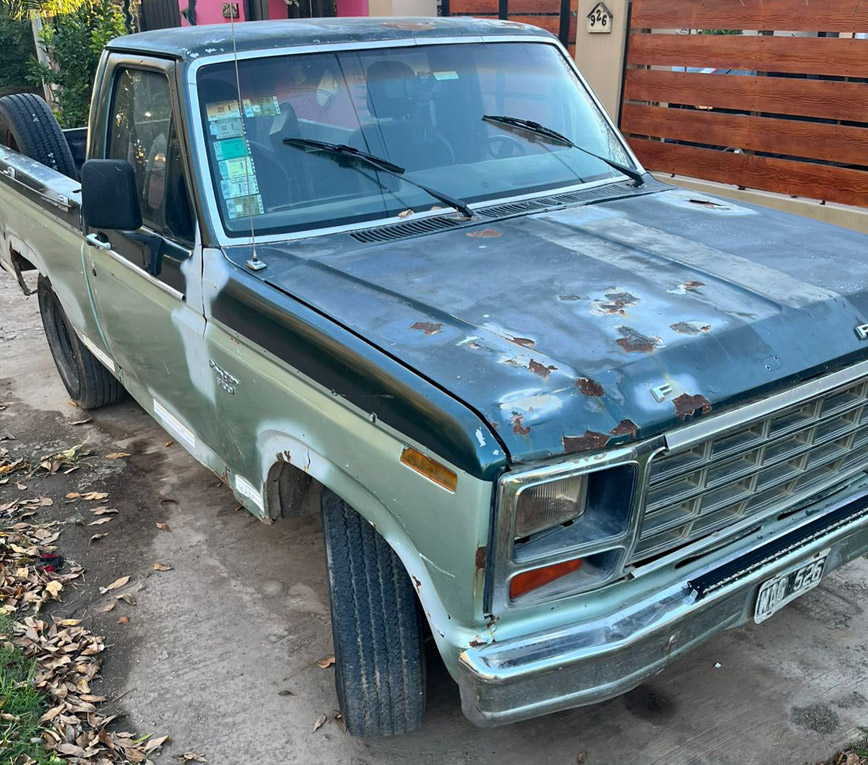 Ford Ranger F-100