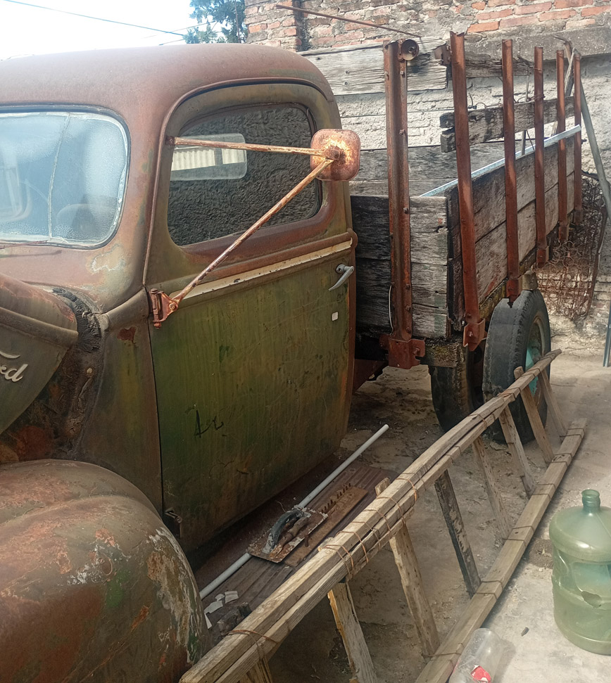 Ford 1946 V8 - Foto 2