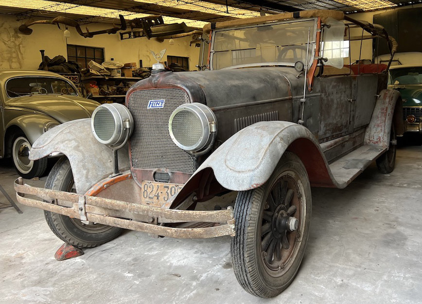 Flint B-40 Touring