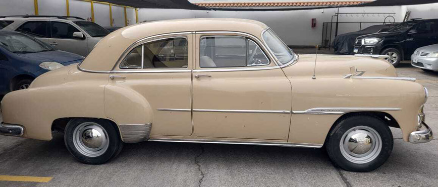 Chevrolet Sedán Deluxe - Foto 2