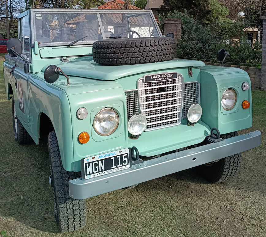 Land Rover Santana