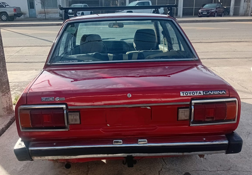 Toyota Carina - Foto 4