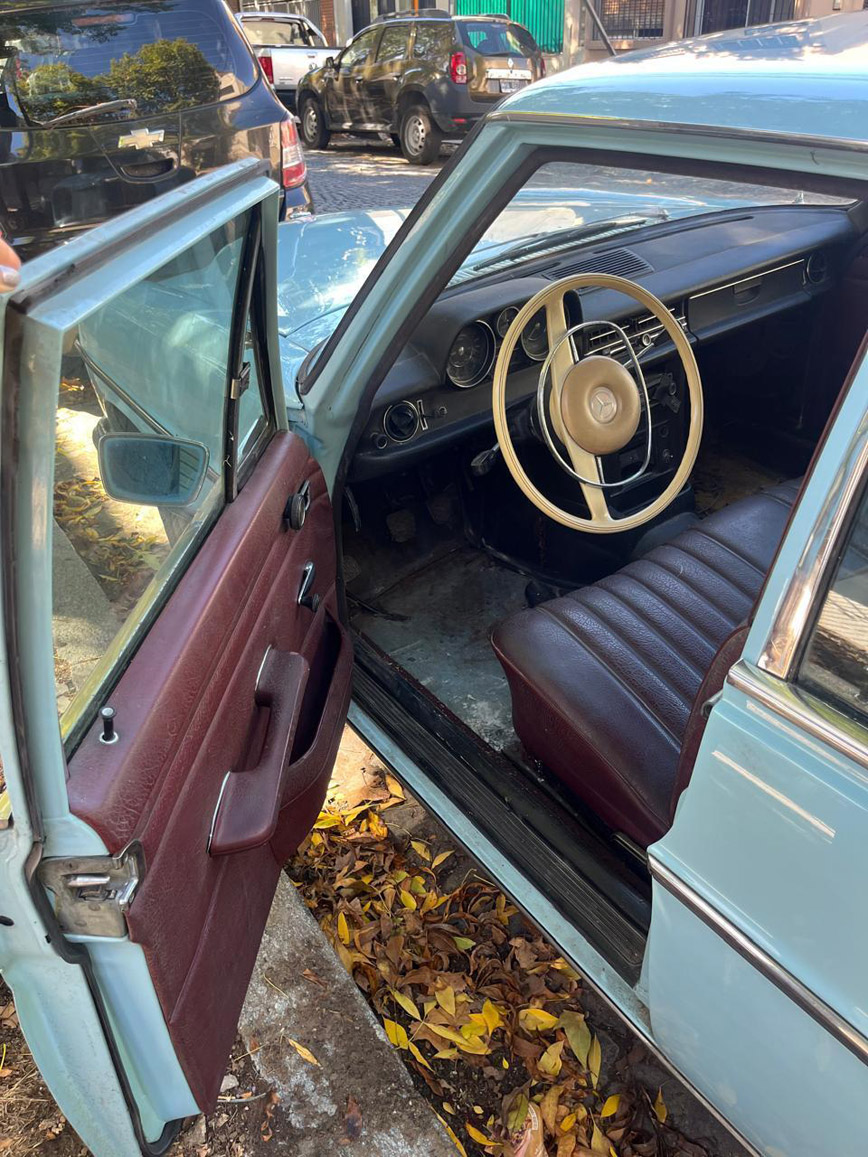 Mercedes Benz 230 1971 - Foto 4