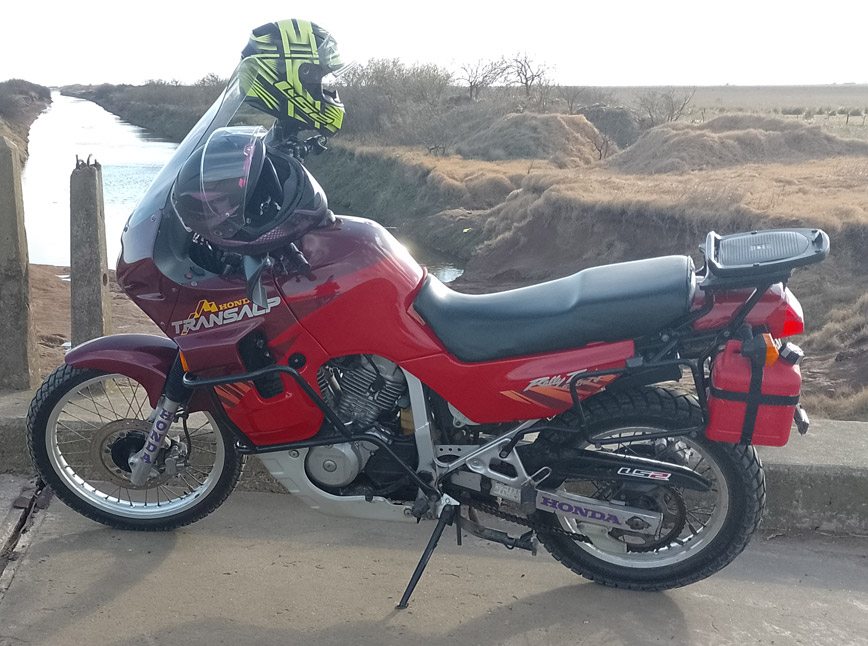 Honda Transalp - Foto 3