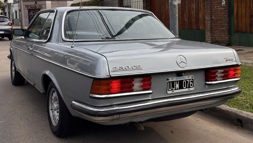 Mercedes Benz 230 CE Coupé - Foto 4
