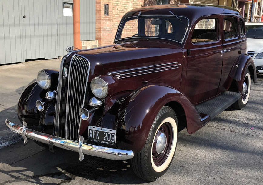 Plymouth 1936