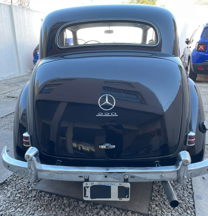 Mercedes Benz 220 - Foto 2