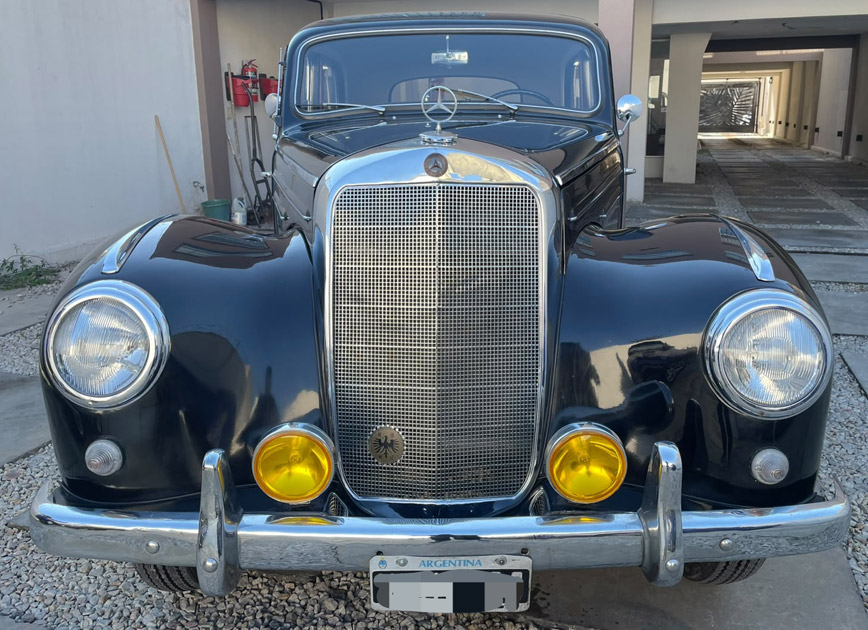 Mercedes Benz 220