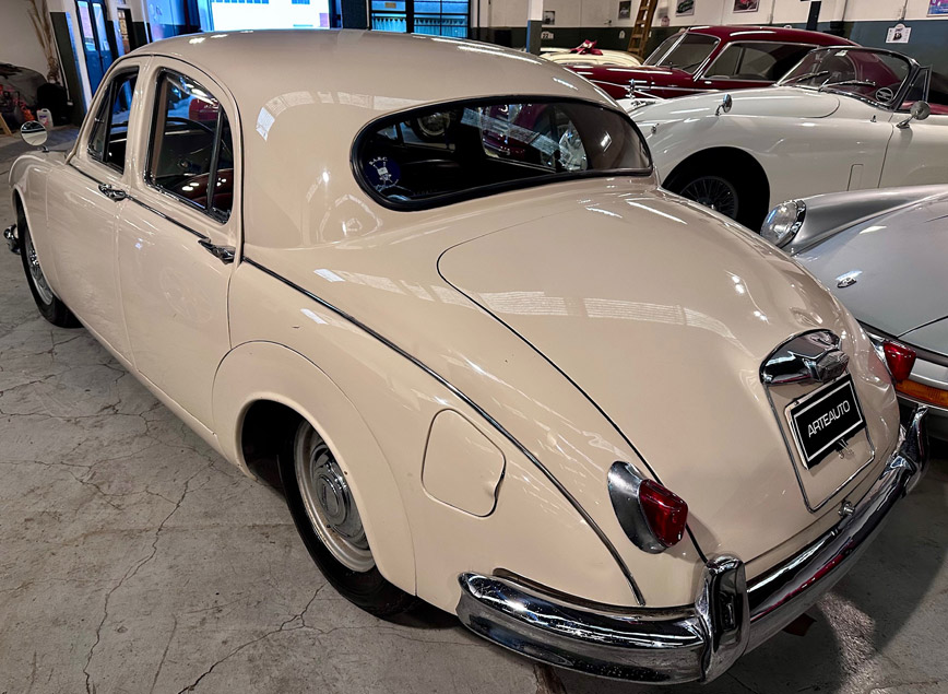 Jaguar MK I 1959 - Foto 4