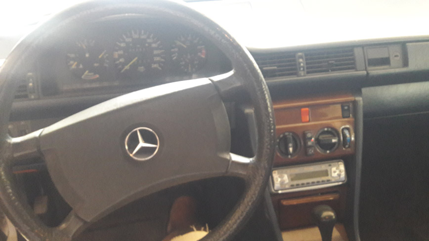 Mercedes Benz 300E - Foto 2