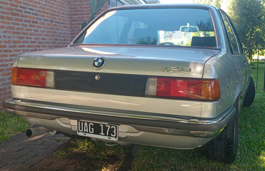 BMW 320 - Foto 2