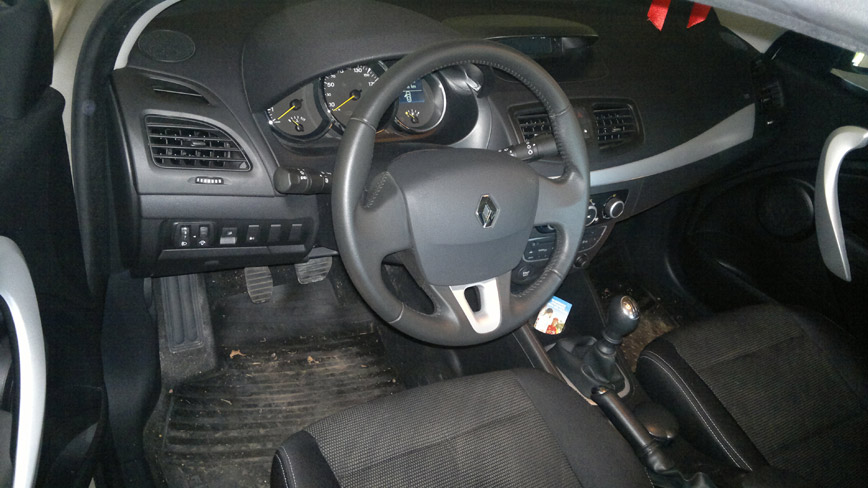 Renault Fluence Dynamique 2.0L - Foto 2