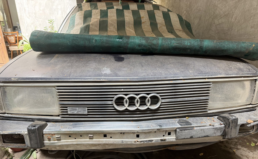 Audi 100 Automático 4p