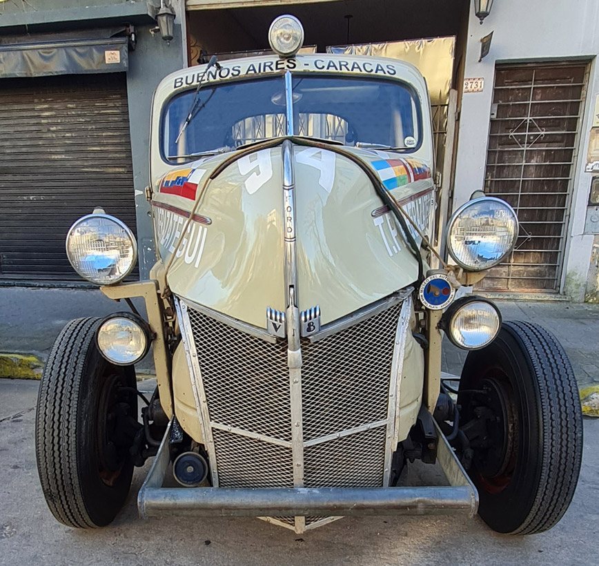 Ford TC - Foto 2