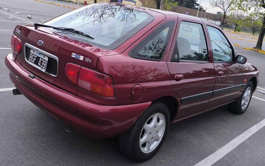 Ford Escort Ghia 1.8 16V - Foto 4