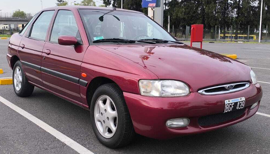 Ford Escort Ghia 1.8 16V