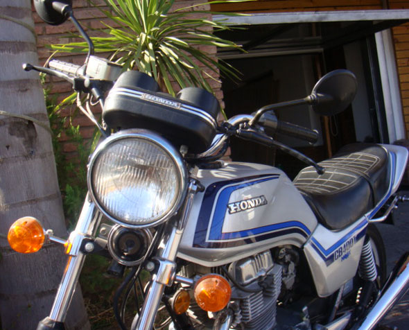 1981 Honda hawk motorcycle #2